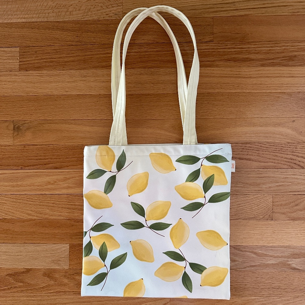 Talking Out Of Turn Tote Bag Lemons